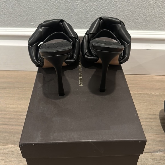 Worn once authentic nappa lido heels - Picture 3 of 5